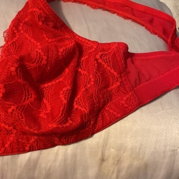 Paramour red lace bra - Picture 2 of 6